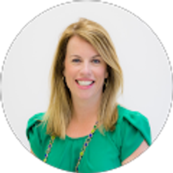 Profile photo of Lorna Oates-Santos