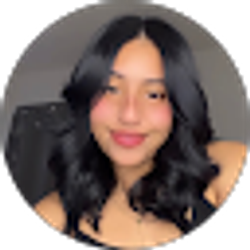 Profile photo of Ariana Tom