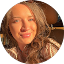 Profile photo of Lindsay Wellman