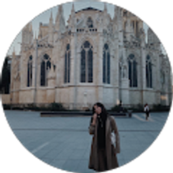 Profile photo of Mia Flores Palacios