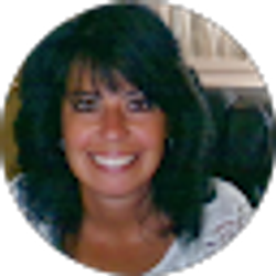 Profile photo of Kelli Nowak