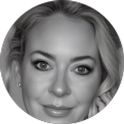 Profile photo of Elaine Higdon