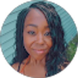 Profile photo of Helen Bell- Upsher
