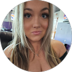 Profile photo of Chelsea Pyle