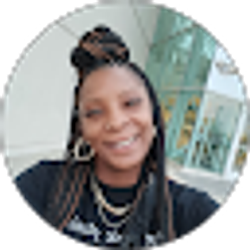 Profile photo of Dominique Thomas