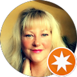 Profile photo of Sandy Kay