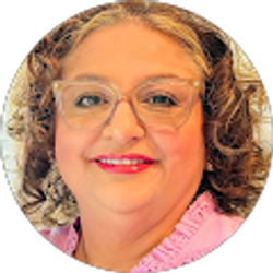 Profile photo of Michelle Espinosa