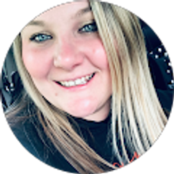 Profile photo of Cassie Parton