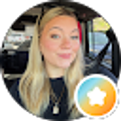 Profile photo of Alexandra Abraham