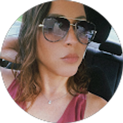 Profile photo of Yahaira Irlanda