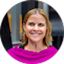 Profile photo of Maria McCandless Lyons