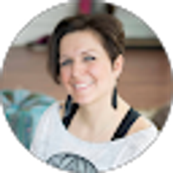 Profile photo of April Mueller