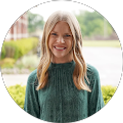 Profile photo of Lyndsey Mickle