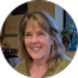 Profile photo of Suzanne Bostick