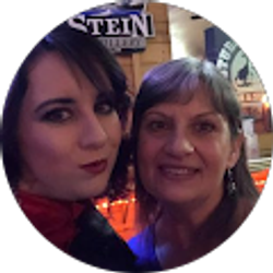 Profile photo of Heidi Moon