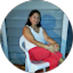 Profile photo of Ana Flores