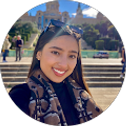 Profile photo of Mariana Calzada