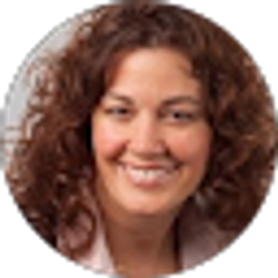 Profile photo of Darcy Peckskamp