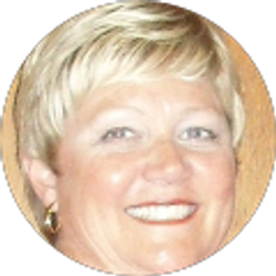 Profile photo of Kimberly Flota