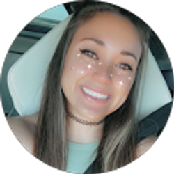 Profile photo of Nikki Mortensen