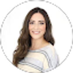 Profile photo of Kelsey De Medeiros
