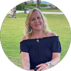 Profile photo of Betty Linko