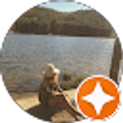 Profile photo of Lizzie Rose