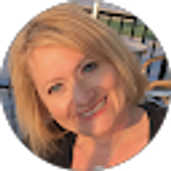 Profile photo of Shelley Leigh