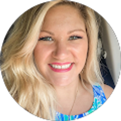 Profile photo of Hillary Overby