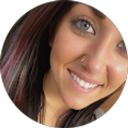 Profile photo of Jess Lubinski