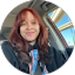 Profile photo of Victoria Alexander