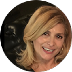 Profile photo of Estelle Alfortish