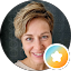 Profile photo of Jennifer Davis
