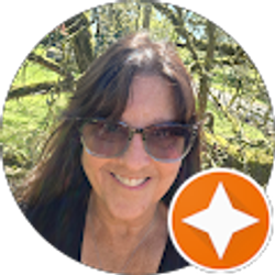 Profile photo of Lisa Russell