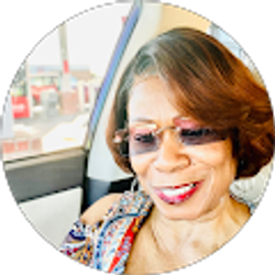 Profile photo of Sandra Parker