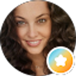 Profile photo of Raenna Thorne