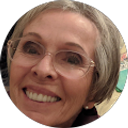 Profile photo of Ellen Scarisbrick