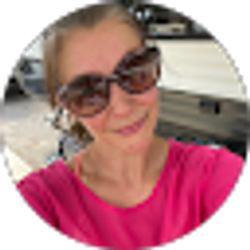 Profile photo of Amanda Farrell