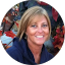 Profile photo of Alice Redwine