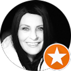 Profile photo of Christina Moon