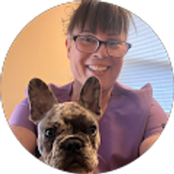 Profile photo of Valerie Raymond