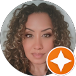 Profile photo of Desiree Freund