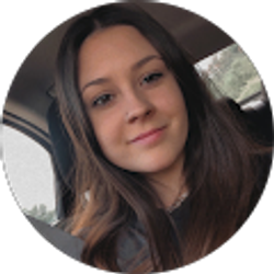 Profile photo of Lindsay Scott