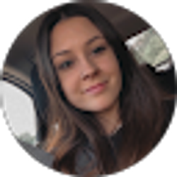 Profile photo of Lindsay Scott
