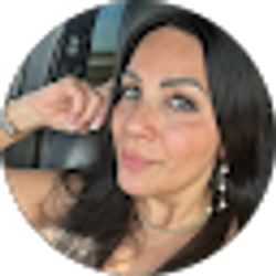 Profile photo of Tina Hernandez