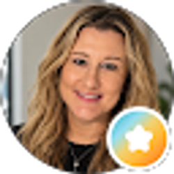 Profile photo of Angie Pike