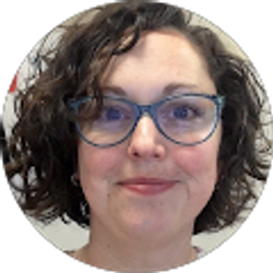 Profile photo of Catherine Artac