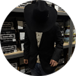 Profile photo of Jonathan Flores