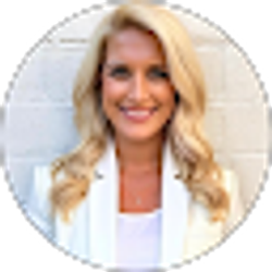 Profile photo of Karissa Miller