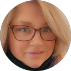 Profile photo of Tammy Wingertzahn